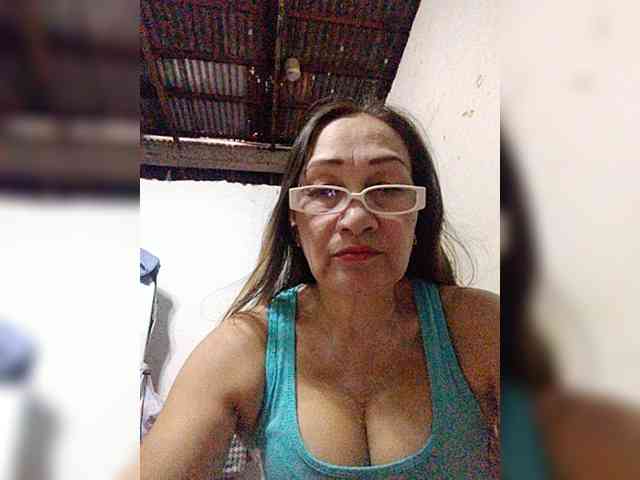 cherrywhite03 webcam