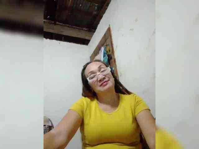 Model: cherrywhite03