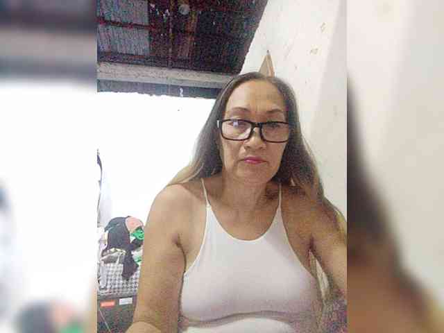 cherrywhite03 webcam