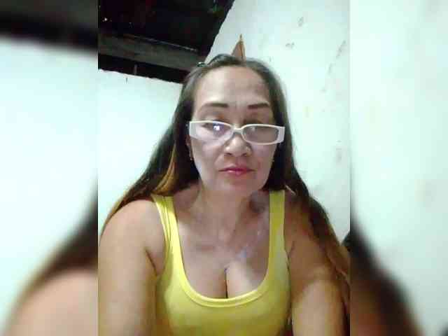 cherrywhite03 webcam