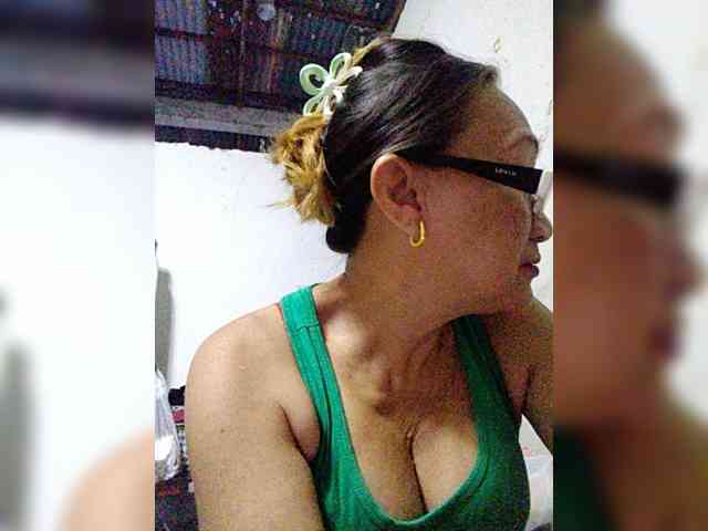cherrywhite03 webcam