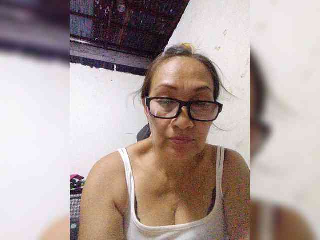cherrywhite03 webcam