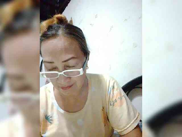 cherrywhite03 webcam