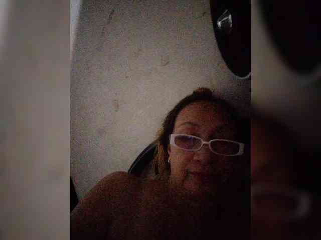 cherrywhite03 webcam