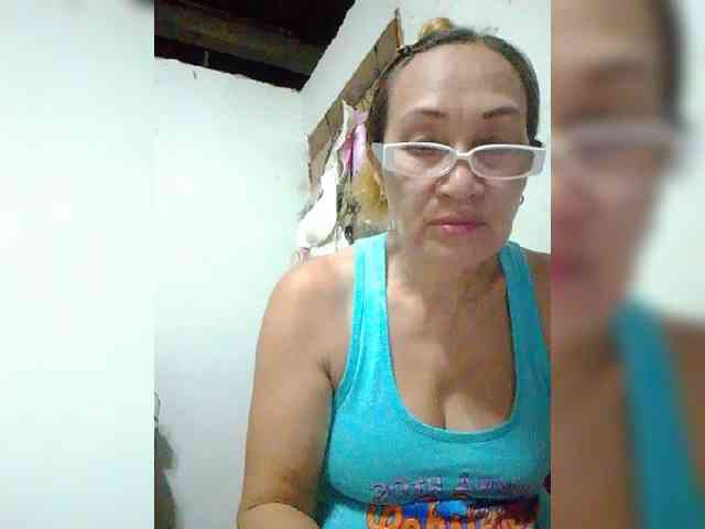 cherrywhite03 webcam