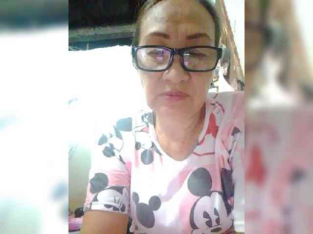 cherrywhite03 webcam