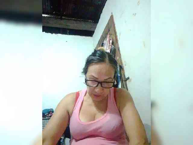 cherrywhite03 webcam