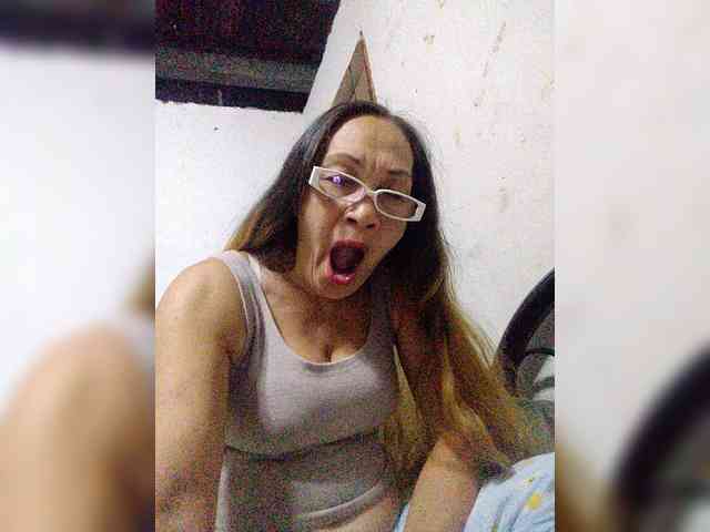 cherrywhite03 webcam