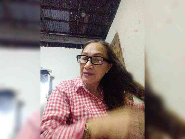 cherrywhite03 webcam