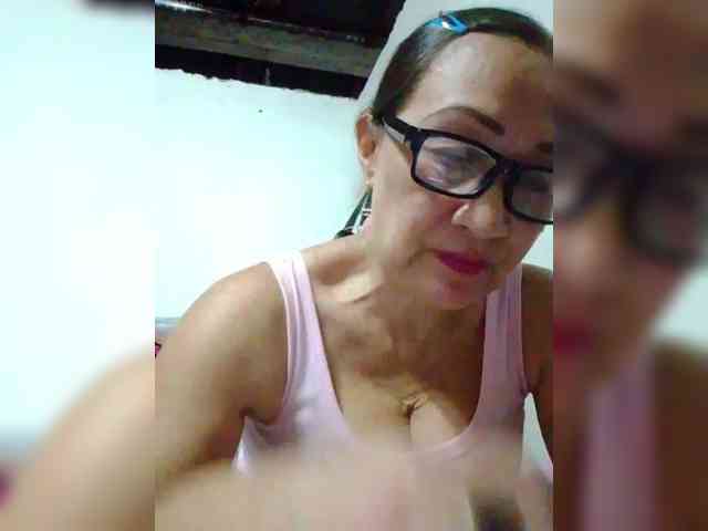 Model: cherrywhite03