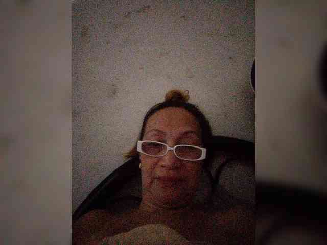 cherrywhite03 webcam