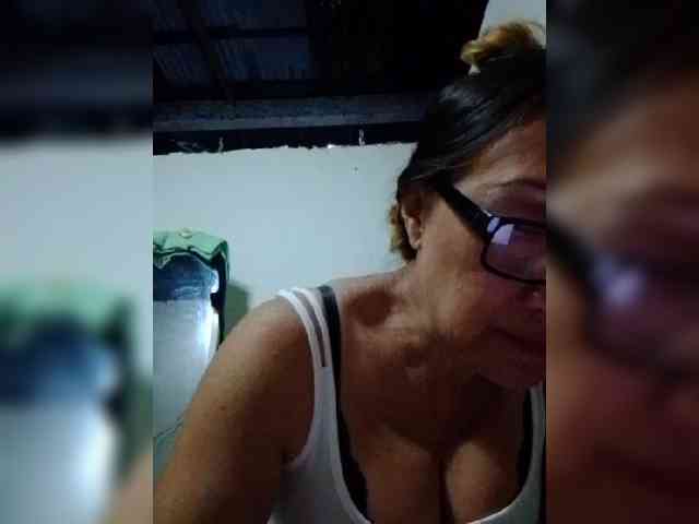 cherrywhite03 webcam