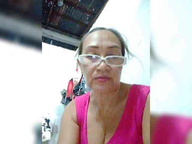 cherrywhite03 webcam
