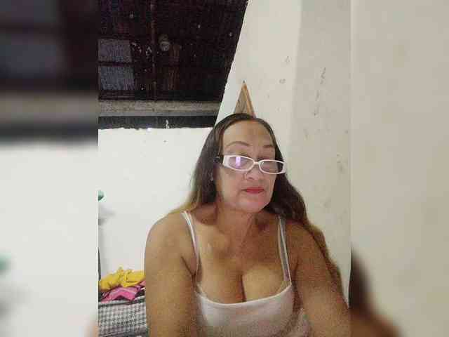 cherrywhite03 webcam