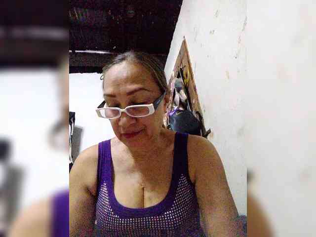 cherrywhite03 webcam