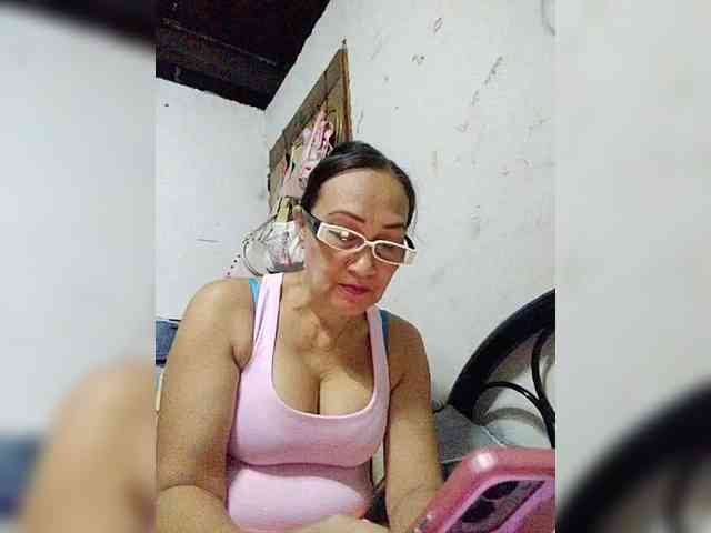 cherrywhite03 webcam