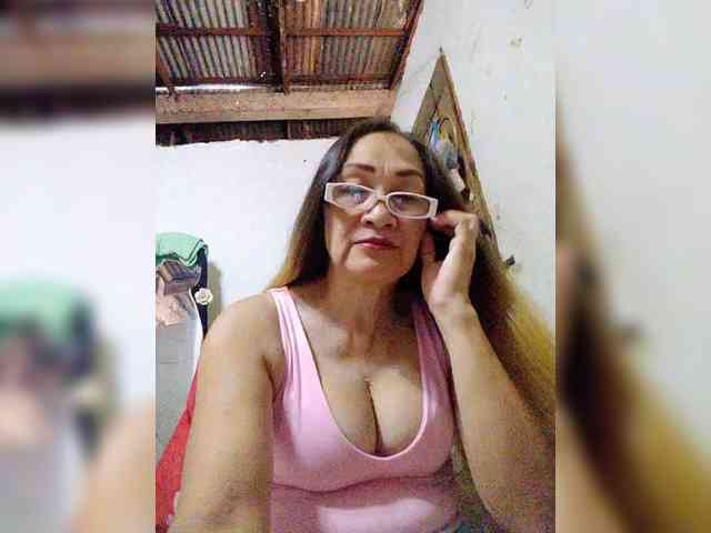 cherrywhite03 webcam