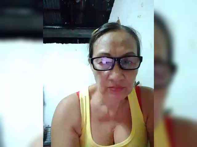 cherrywhite03 webcam
