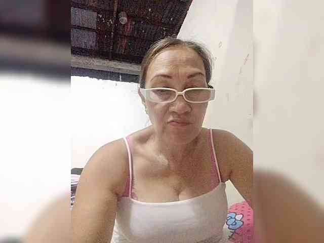 cherrywhite03 webcam