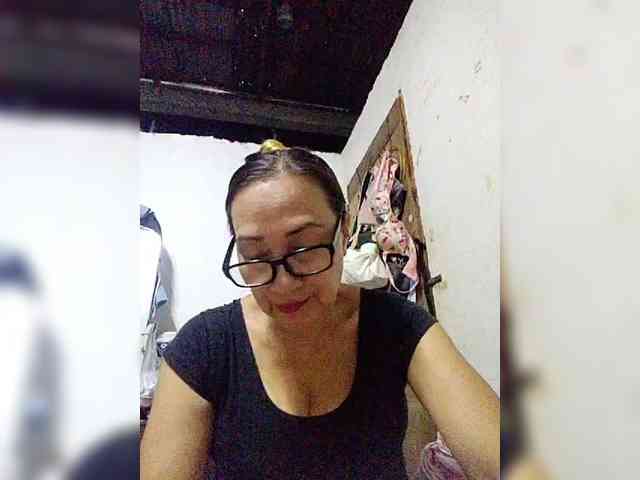 cherrywhite03 webcam