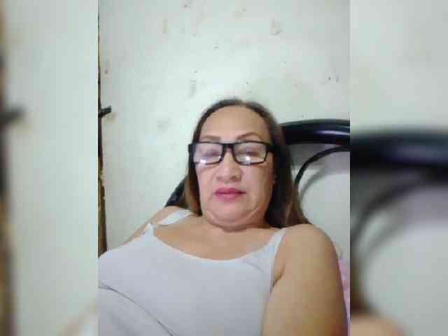 cherrywhite03 webcam