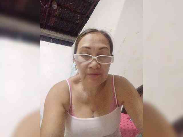 cherrywhite03 webcam