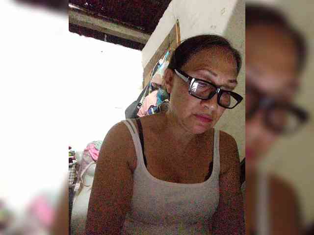 cherrywhite03 webcam