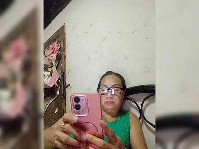 cherrywhite03 webcam