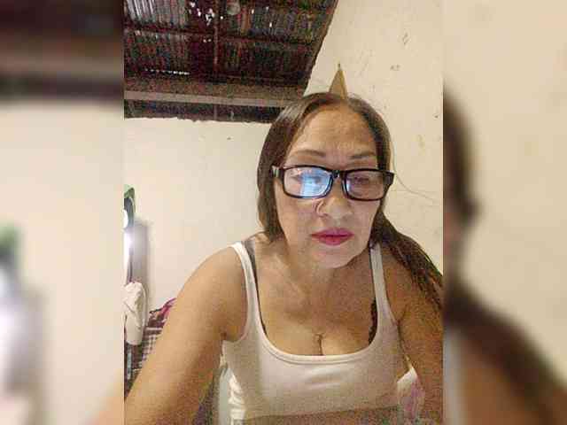 cherrywhite03 webcam