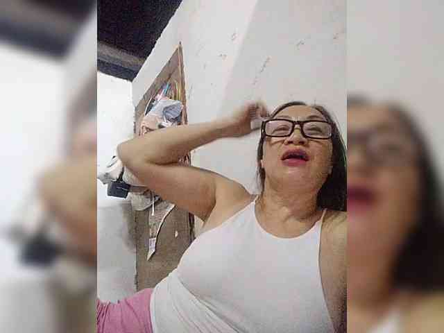 cherrywhite03 webcam