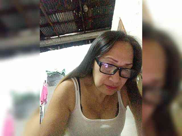 cherrywhite03 webcam