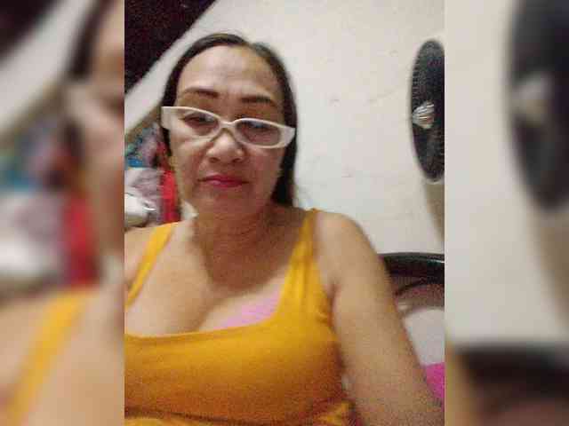 cherrywhite03 webcam