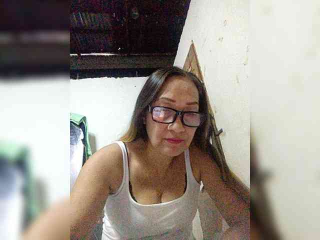 cherrywhite03 webcam