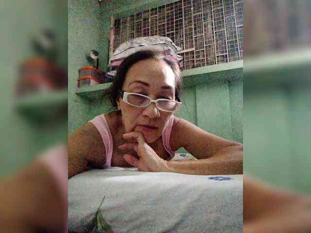 cherrywhite03 webcam