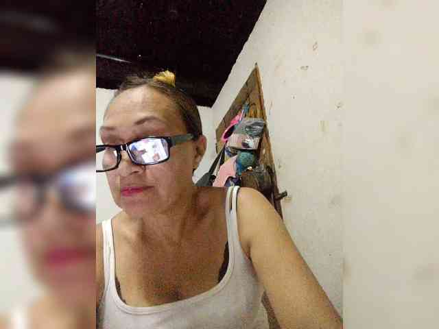 cherrywhite03 webcam