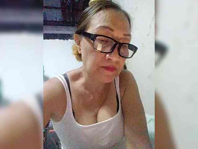 cherrywhite03 webcam