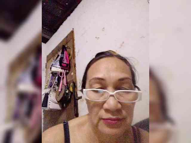 cherrywhite03 webcam