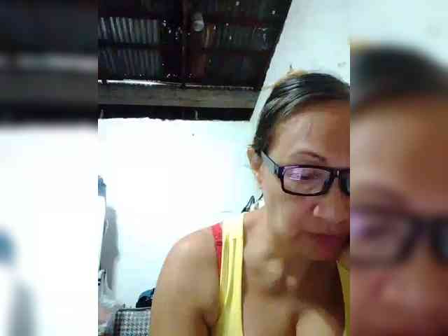 cherrywhite03 webcam