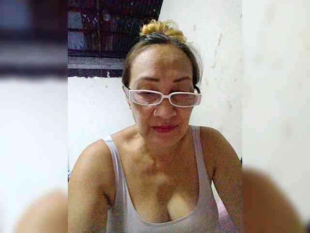 cherrywhite03 webcam