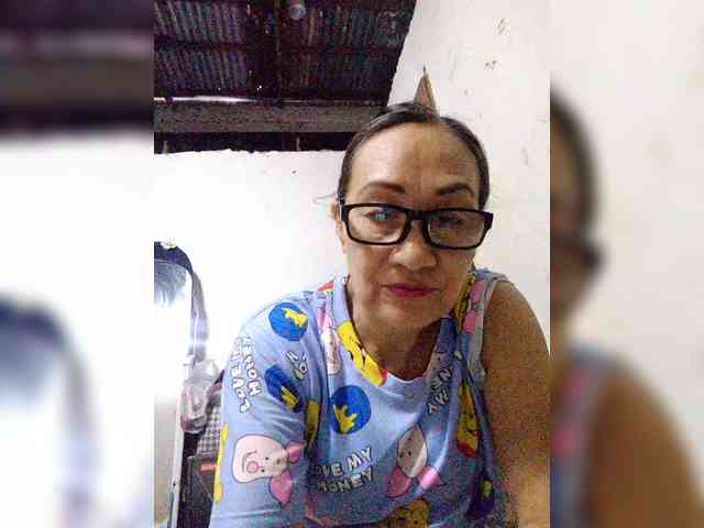 cherrywhite03 webcam
