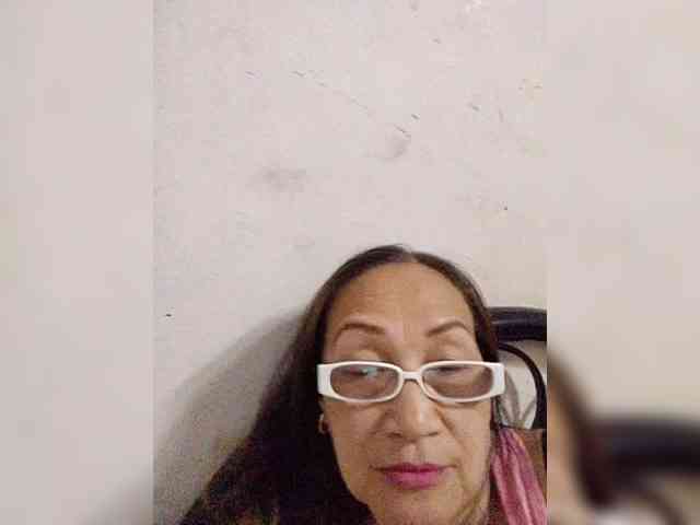 cherrywhite03 webcam