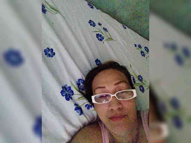 cherrywhite03 webcam