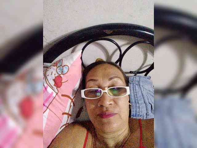 cherrywhite03 webcam