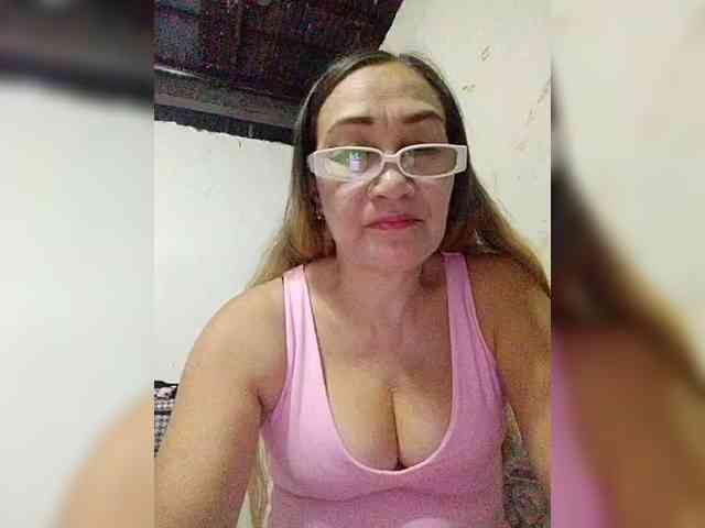 cherrywhite03 webcam