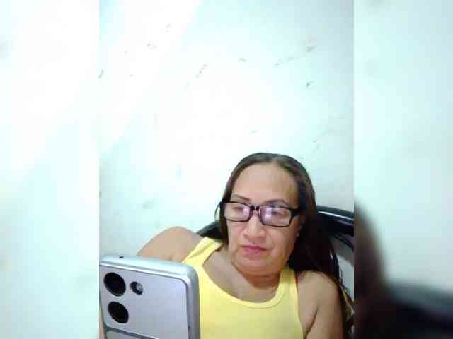 cherrywhite03 webcam