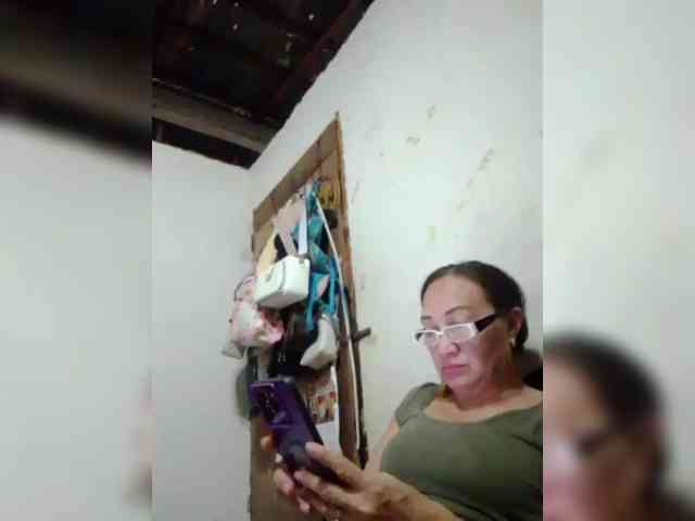cherrywhite03 webcam