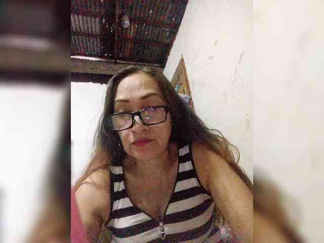 cherrywhite03 webcam
