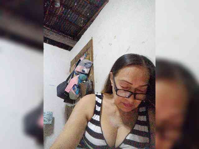 cherrywhite03 webcam