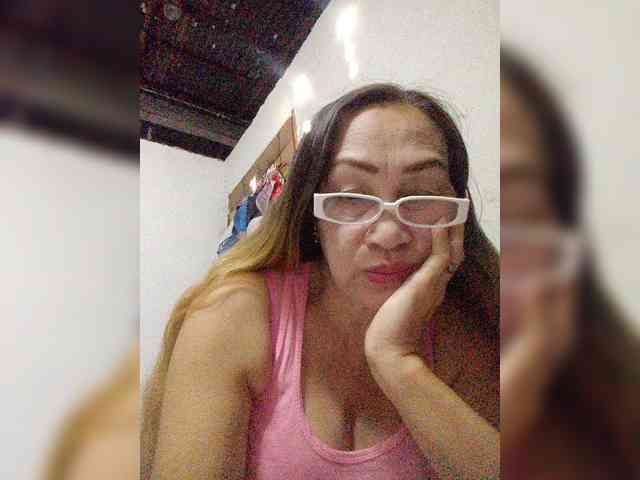 cherrywhite03 webcam