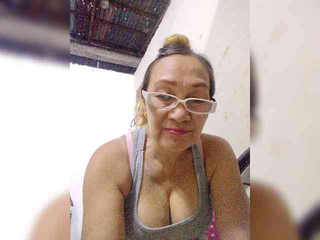 cherrywhite03 webcam